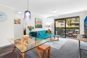 Spacious & Charming Alexandria 2 Bdrm Apartment - Secured Parking Space